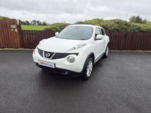 2012 Nissan Juke 1.6 Tekna in White — image 6
