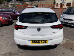 2016 Vauxhall Astra 1.4 I Turbo Sri Nav in White — image 5
