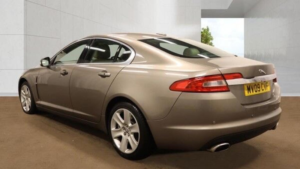 2009 Jaguar Xf 2.7d V6 Premium Luxury Auto Euro 4 4dr in Grey — image 5