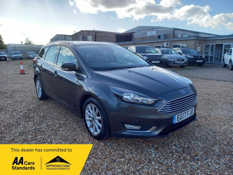 2017 Ford Focus 1.5 Tdci Titanium Euro 6 (s/s) 5dr in Grey — image 1