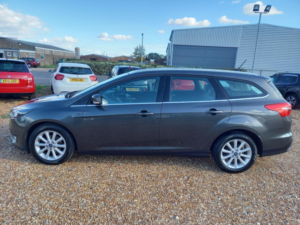 2017 Ford Focus 1.5 Tdci Titanium Euro 6 (s/s) 5dr in Grey — image 4