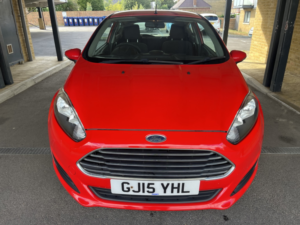 2015 Ford Fiesta 1.25 Style in Red — image 3