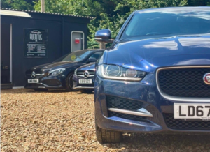 2018 Jaguar Xe 2.0i R-Sport Auto AWD Euro 6 (s/s) 4dr in Blue — image 6