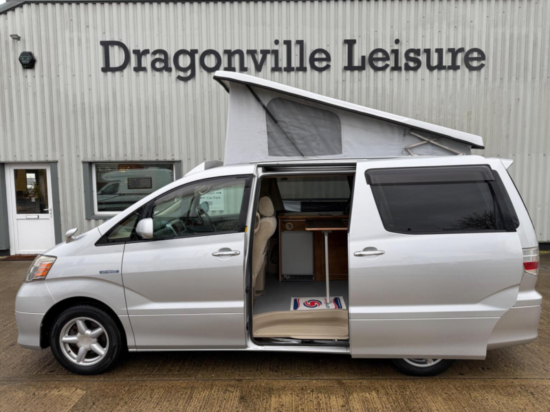 2005 Toyota Alphard Camper Van 4 Berth 2.4 Petrol Hybrid in Silver — image 1