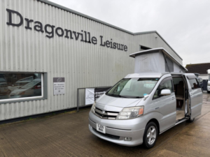 2005 Toyota Alphard Camper Van 4 Berth 2.4 Petrol Hybrid in Silver — image 3