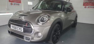 2019 MINI Hatch 2.0 3-Door Hatch Cooper S Exclusive in Silver — image 3