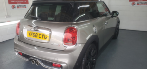 2019 MINI Hatch 2.0 3-Door Hatch Cooper S Exclusive in Silver — image 5