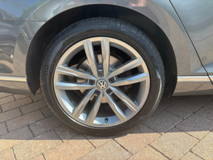 2016 Volkswagen Passat 2.0 Tdi Bluemotion Tech Gt Estate 5dr Diesel Manual Euro 6 (s/s) (150 Ps) in Grey — image 4