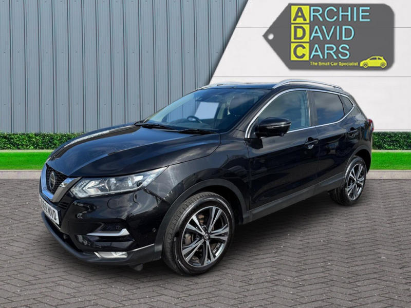 2019 Nissan Qashqai 1.3 Dig-T N-Connecta in Black — image 1