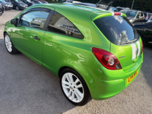 2014 Vauxhall Corsa 1.2 16v Sting Hatchback 3dr Petrol Manual Euro 5 (a/c) (85 Ps) in Green — image 4