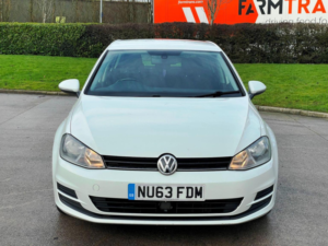 2013 Volkswagen Golf 1.6 Tdi Bluemotion Tech Se Euro 5 (s/s) 5dr in White — image 4
