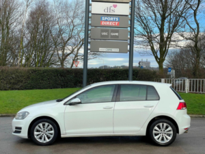 2013 Volkswagen Golf 1.6 Tdi Bluemotion Tech Se Euro 5 (s/s) 5dr in White — image 6