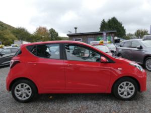 2020 Hyundai I10 1.0 Se Hatchback 5dr Petrol Manual Euro 6 (67 Ps) in Red — image 2