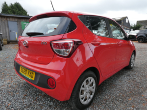 2020 Hyundai I10 1.0 Se Hatchback 5dr Petrol Manual Euro 6 (67 Ps) in Red — image 3