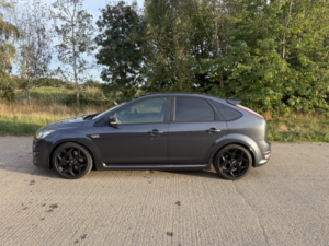 2010 Ford Focus 2.5 Siv St-2 in Grey — image 2