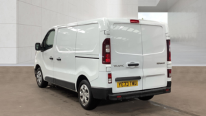2023 Renault Trafic 2.0 Dci Blue Sl28 Business+ Panel Van 5dr Diesel Manual L1 H1 Euro 6 130 Ps in White — image 4