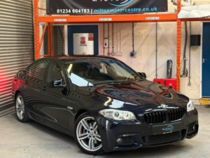 2012 BMW 5 Series 2.0 520d M Sport Steptronic Euro 5 (s/s) 4dr in Black — image 2