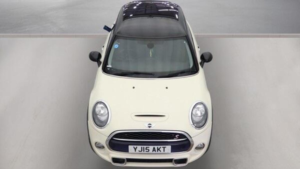 2015 MINI Hatch 2.0 Cooper S Euro 6 (s/s) 3dr in White — image 4