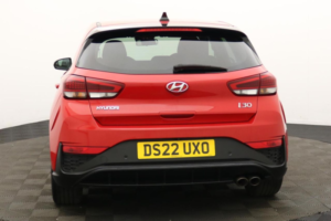 2022 Hyundai I30 1.5 T-Gdi Mhev N Line Hatchback 5dr Petrol Hybrid Manual Euro 6 (s/s) (159 Ps) in Red — image 6