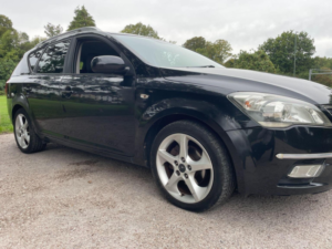 2012 Kia Ceed 1.6 Crdi 3 Sports Wagon Euro 5 5dr in Black — image 4