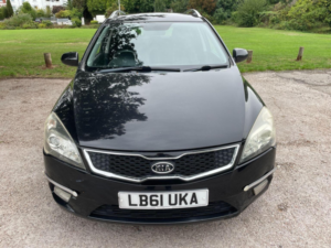 2012 Kia Ceed 1.6 Crdi 3 Sports Wagon Euro 5 5dr in Black — image 6