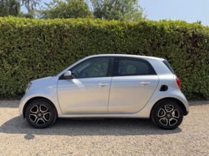 2018 Smart Forfour Eq 17.6kwh Prime in Silver — image 5
