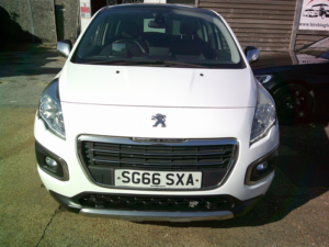 2016 Peugeot 3008 1.6 Bluehdi Allure in White — image 5