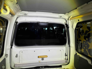1998 Daihatsu Midget Midget 2 Cargo Heavily Customised in White — image 3