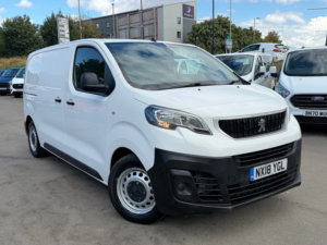 2018 Peugeot Expert Bluehdi 1000 S — image 3