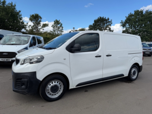2018 Peugeot Expert Bluehdi 1000 S — image 5