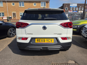 2019 Ssangyong Korando 1.6d Ultimate SUV 5dr Diesel Auto 4WD Euro 6 (136 Ps) in White — image 4