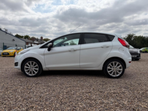 2015 Ford Fiesta 1.0t Ecoboost Titanium Euro 6 (s/s) 5dr in White — image 4