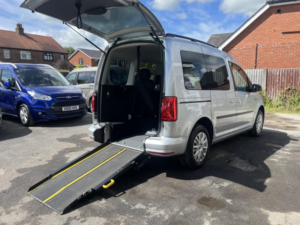 2019 Volkswagen Caddy Life 2.0 Tdi in Silver — image 4