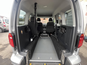 2019 Volkswagen Caddy Life 2.0 Tdi in Silver — image 6