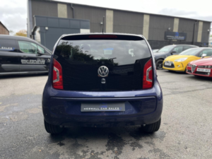 2015 Volkswagen Up! 1.0 Club Up! in Blue — image 4