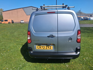 2023 Citroen Berlingo 1.5 Bluehdi 1000 Enterprise Edition M Panel Van 5dr Diesel Manual Swb Euro 6 (s/s) (100 Ps) in Grey — image 4