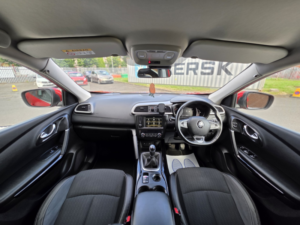 2016 Renault Kadjar 1.2 Dynamique S Nav Tce 130 in Red — image 2