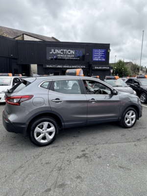 2018 Nissan Qashqai 1.5 Dci Acenta Premium in Grey — image 5