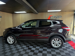 2014 Nissan Qashqai 1.5 Dci Acenta Premium SUV 5dr Diesel Manual 2WD Euro 5 (s/s) (110 Ps) in Black — image 5