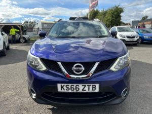 2016 Nissan Qashqai 1.2 Dig-T Tekna 2WD Euro 6 (s/s) 5dr in Blue — image 2