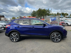 2016 Nissan Qashqai 1.2 Dig-T Tekna 2WD Euro 6 (s/s) 5dr in Blue — image 6