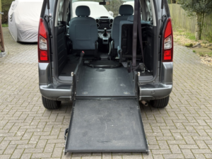 2015 Citroen Berlingo 1.6 Hdi Vtr Wheelchair Accessible in Grey — image 4