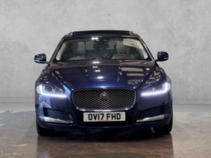 2017 Jaguar Xf 2.0d Portfolio Auto Euro 6 (s/s) 4dr in Blue — image 2