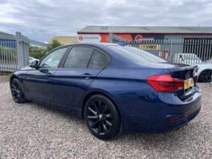 2017 BMW 3 Series 2.0 320d Se Saloon in Blue — image 4