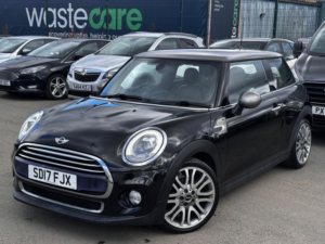 2017 MINI Hatch 1.5 3-Door Hatch Cooper Seven Edition in Black — image 3