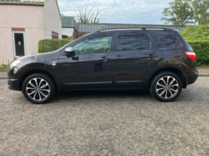 2014 Nissan Qashqai+2 1.5 Dci 360 SUV 5dr Diesel Manual 2WD Euro 5 (110 Ps) in Black — image 4