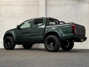 2016 Isuzu D-Max 2.5 Td At35 Arctic Trucks 4x4 4dr in Green — image 3