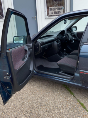 1993 Vauxhall Astra 2.0 in Blue — image 6
