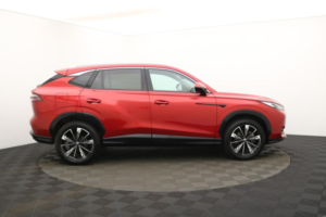 2025 MG MG Hs 1.5 T-Gdi Se SUV 5dr Petrol Manual Euro 6 (s/s) (169 Ps) in Red — image 2
