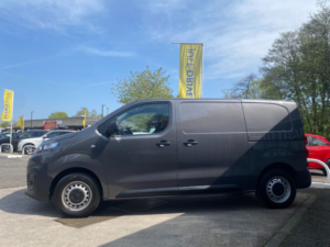 2023 Citroen Dispatch 2.0 Bluehdi 1400 Enterprise Edition M Panel Van 6dr Diesel Manual Fwd 2 Euro 6 (s/s) (145 Ps) in Grey — image 4